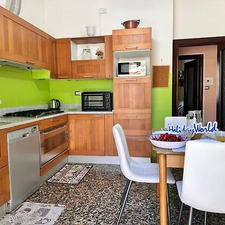 La Casa Gialla Di Paola By World * كاسارزا ليغير