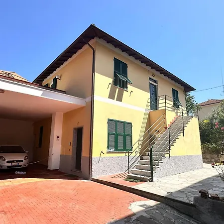 شقة La Casa Gialla Di Paola By World