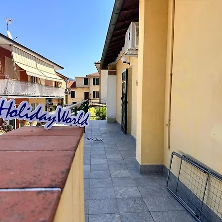 La Casa Gialla Di Paola By World * Casarza Ligure